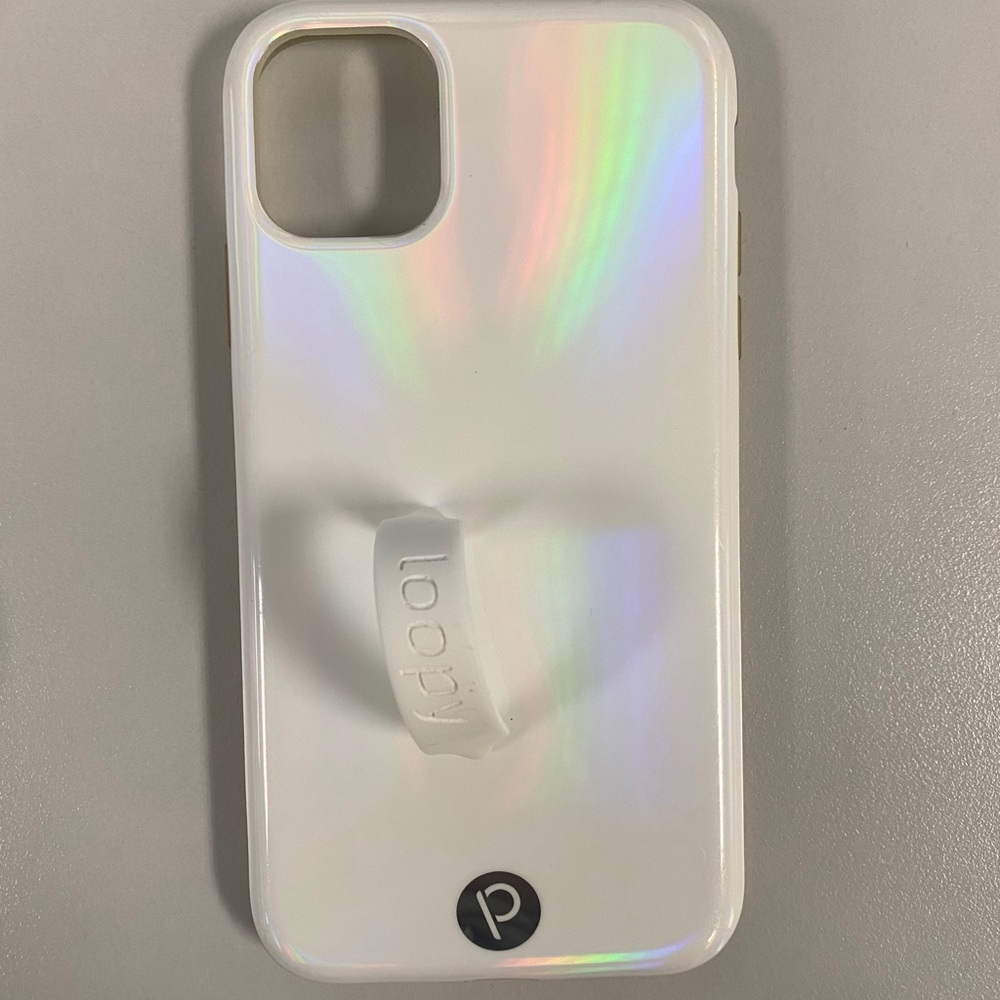 Loppy iphone 11 in Opal